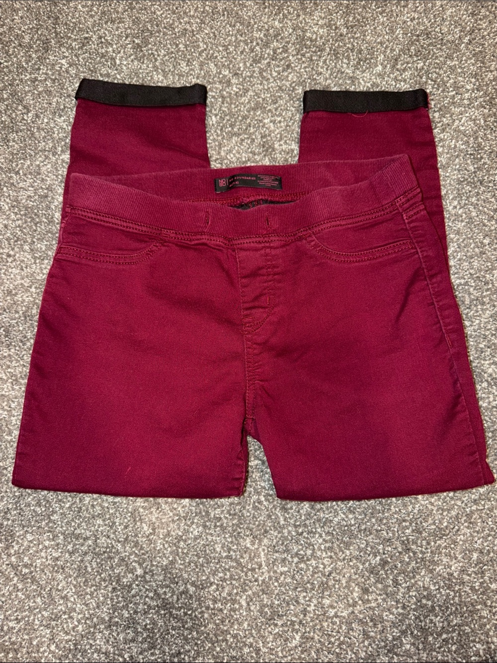 No Boundaries CroppedBurgundy Stretch Jeggings Black Cuff Detail size M 7/9
